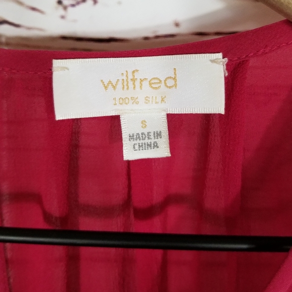 Aritzia | Wilfred | Sonnet Silk Dress in Punch - Picture 5 of 5